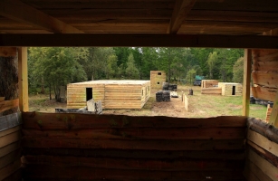 �������